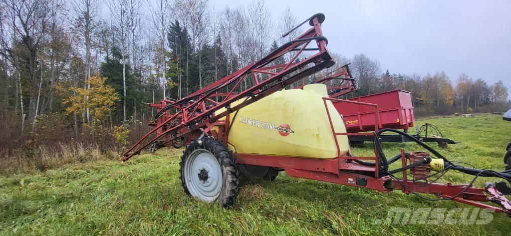Hardi Ranger 2500 Vlečne škropilnice