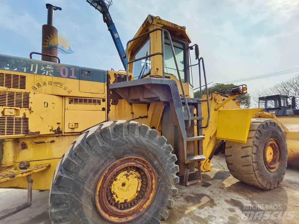 Komatsu WA 500 Kolesni nakladalci
