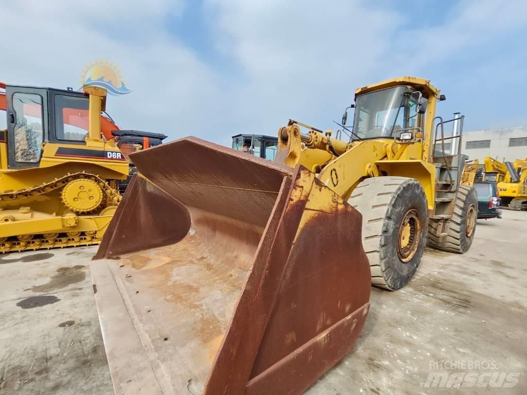 Komatsu WA 500 Kolesni nakladalci