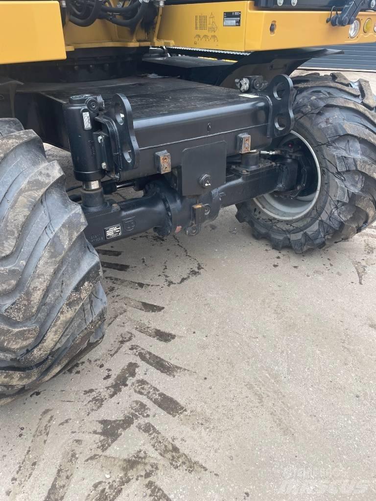 CAT M 314 F Bagri na kolesih