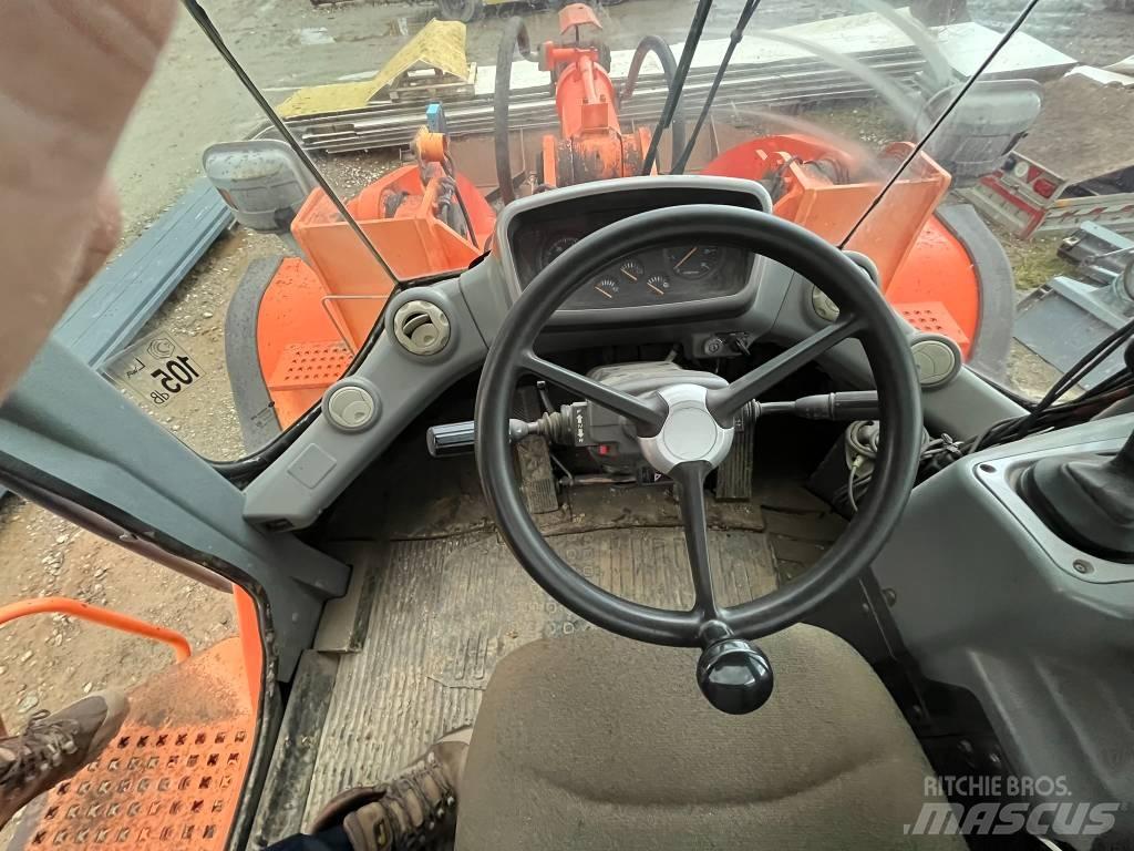 Doosan DL 400 Kolesni nakladalci