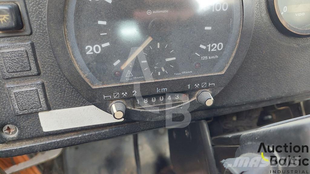 MAZ 533731 Tovornjaki cisterne