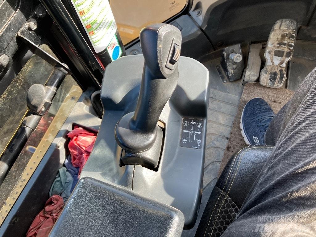 CAT 972 M XE Kolesni nakladalci