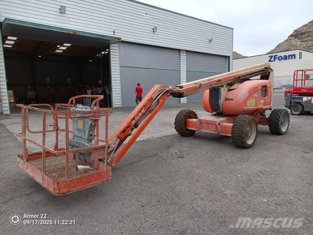 JLG 600 AJ Zglobne dvižne ploščadi