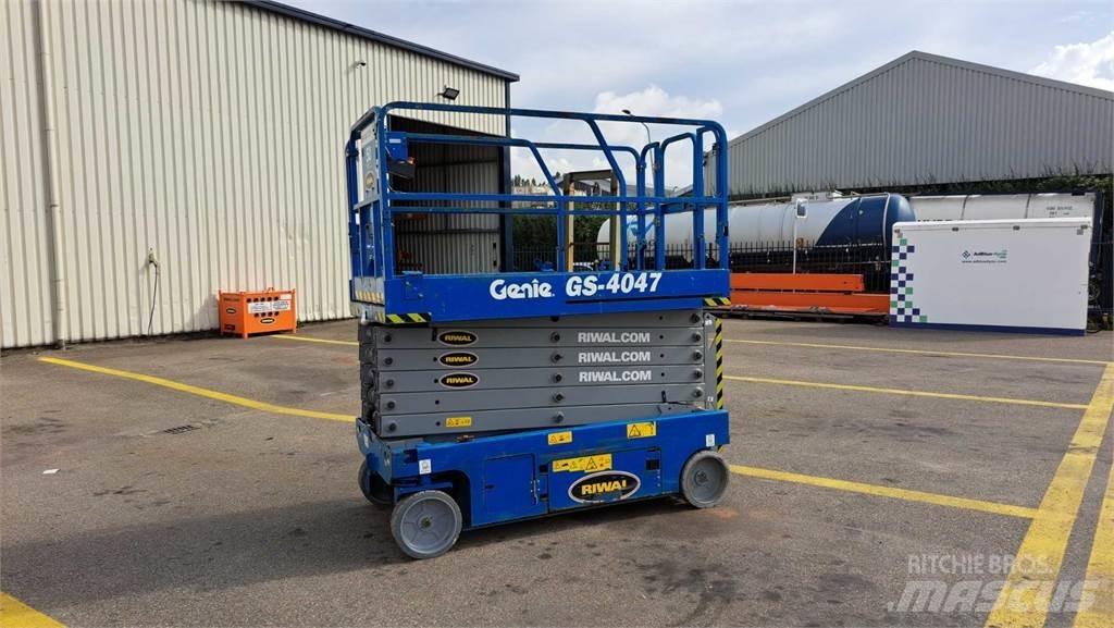 Genie GS4047 Škarjaste dvižne ploščadi