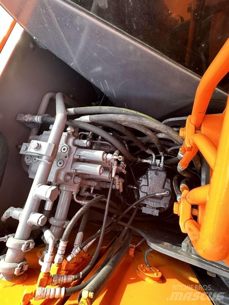Hitachi ZX 70 Bagri goseničarji