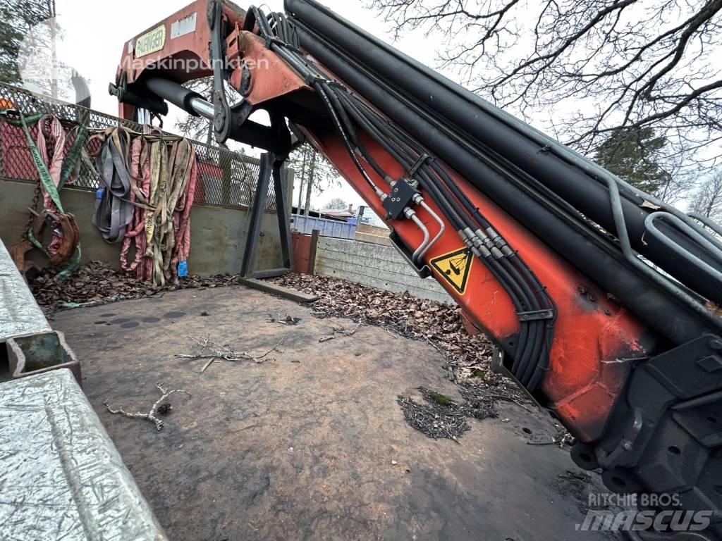 Volvo FL7 Tovornjaki z žerjavom