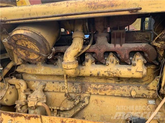 CAT D 8 K Buldožerji goseničarji