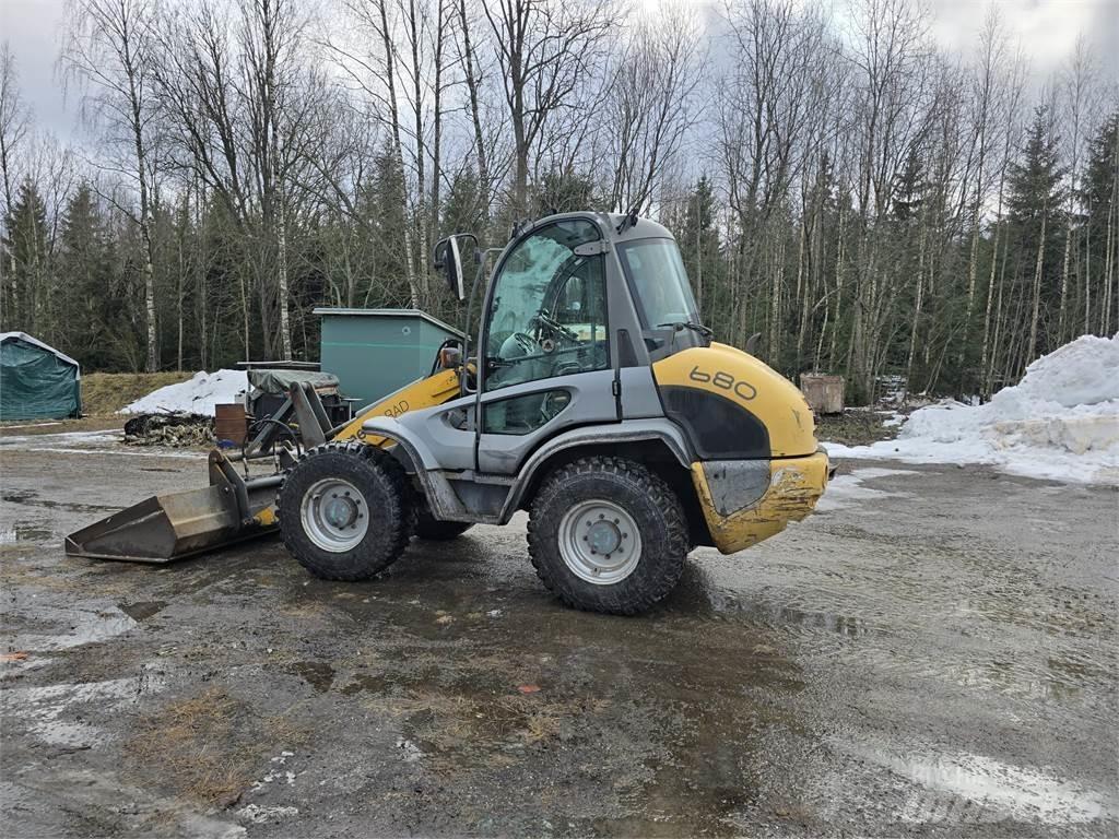 Kramer Allrad 680 Kolesni nakladalci