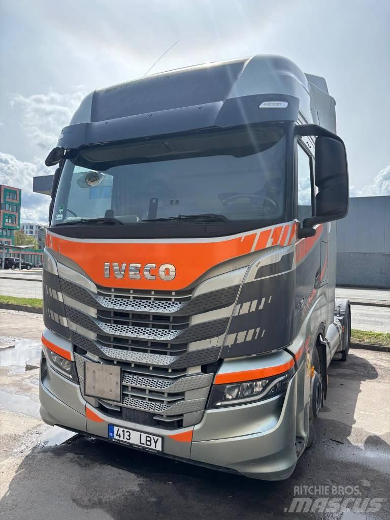 Iveco S-Way 460 LNG Vlačilci