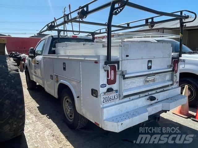 Ford F 350 XL Prekucniki