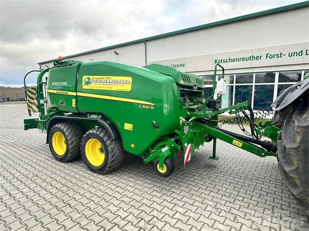 John Deere C441R Balirke (okrogle bale)