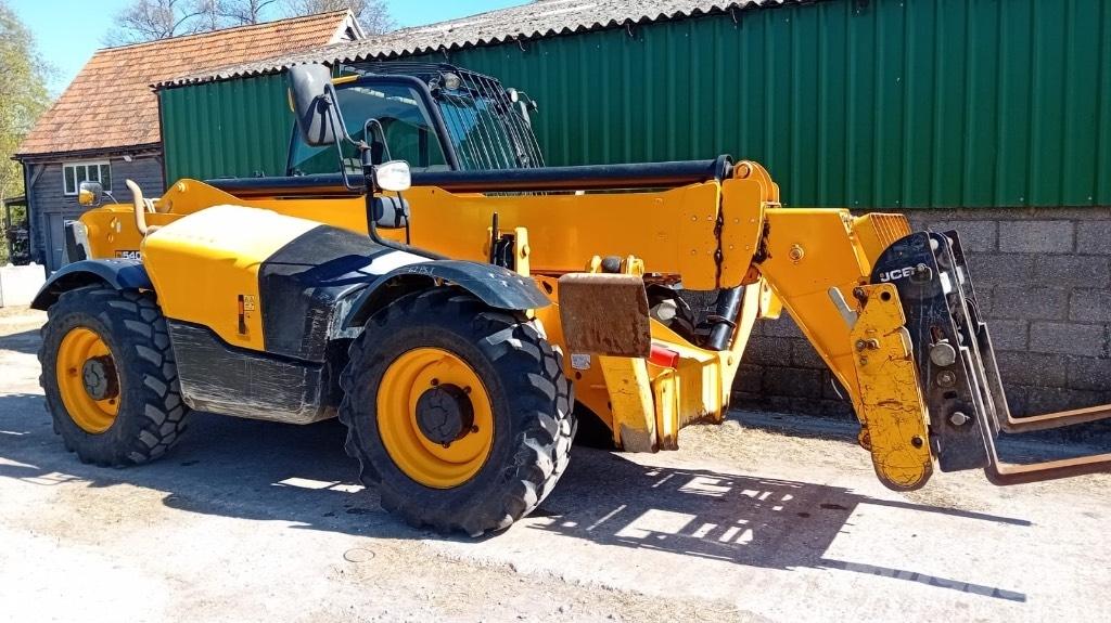 JCB 540-140 Teleskopski viličarji