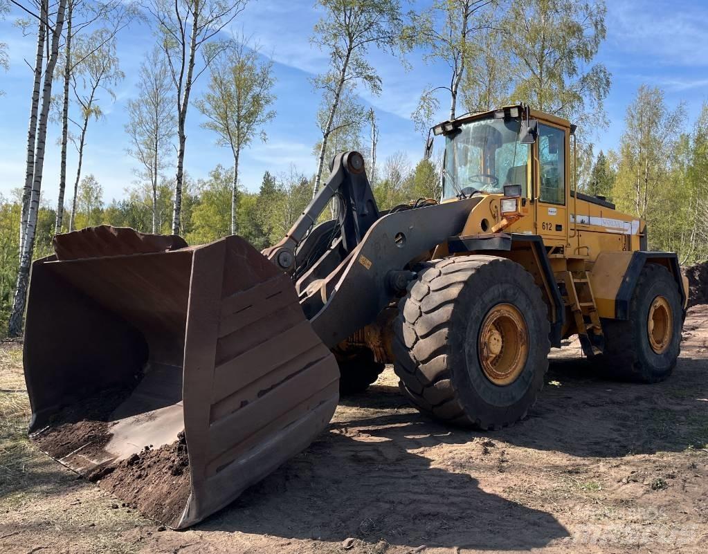 Volvo L 220 Kolesni nakladalci