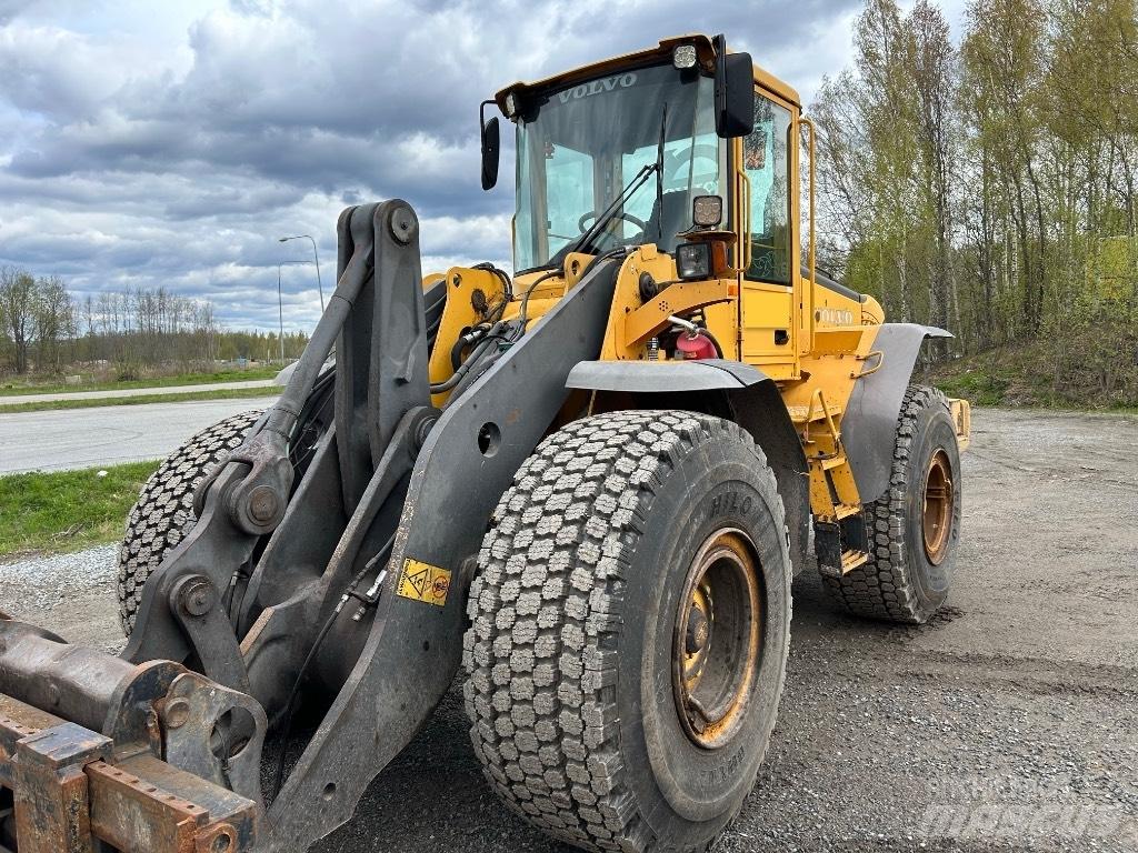 Volvo L 120 E Kolesni nakladalci