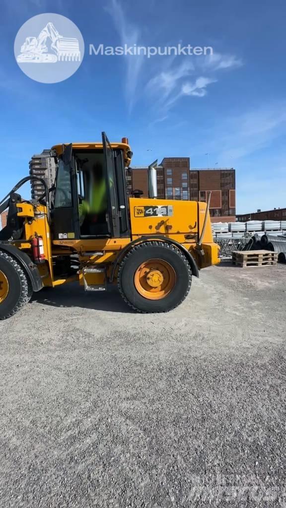 JCB 412 S Kolesni nakladalci