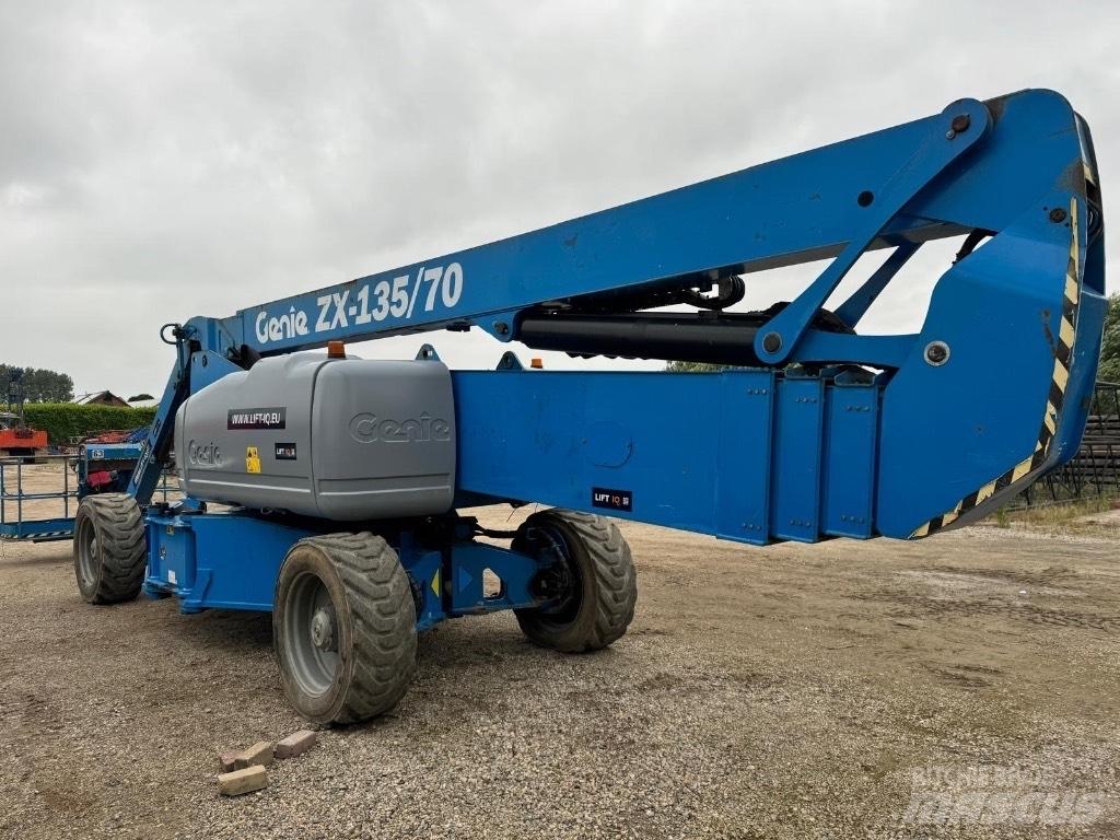 Genie ZX 135/70 Zglobne dvižne ploščadi