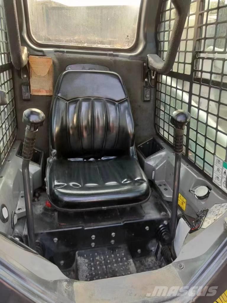 Bobcat S 450 Skid steer mini nakladalci