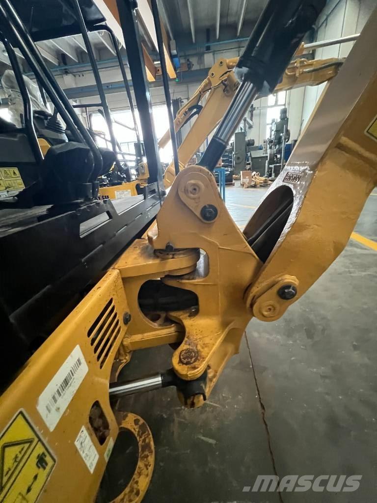 CAT 302 CR Mini bagri <7t