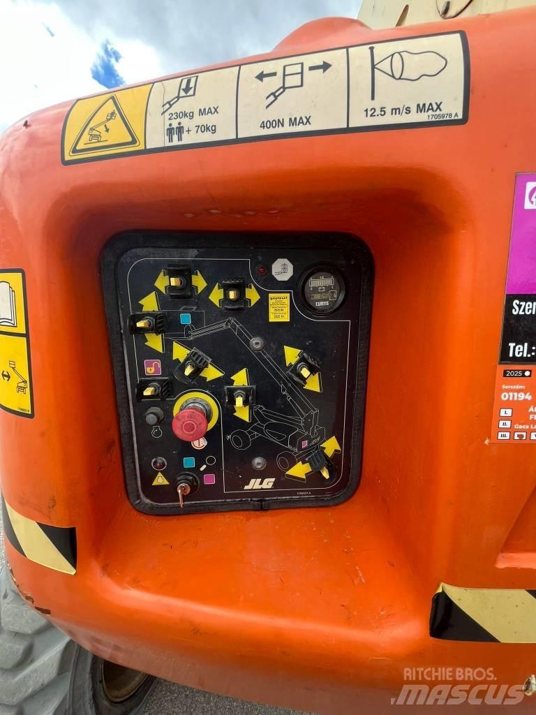 JLG M 600 JP Zglobne dvižne ploščadi