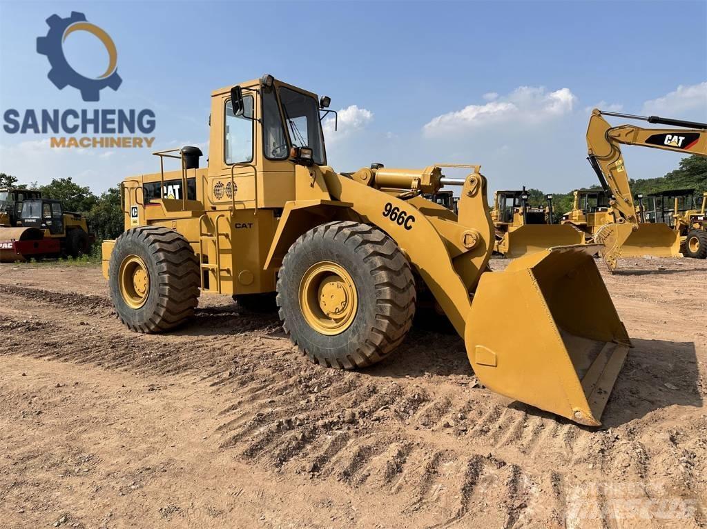 CAT 966 C Kolesni nakladalci