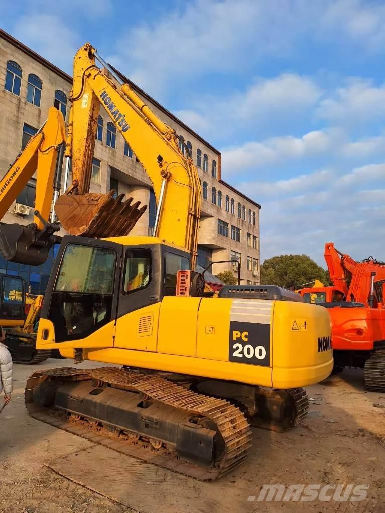 Komatsu PC 200-7 Bagri goseničarji