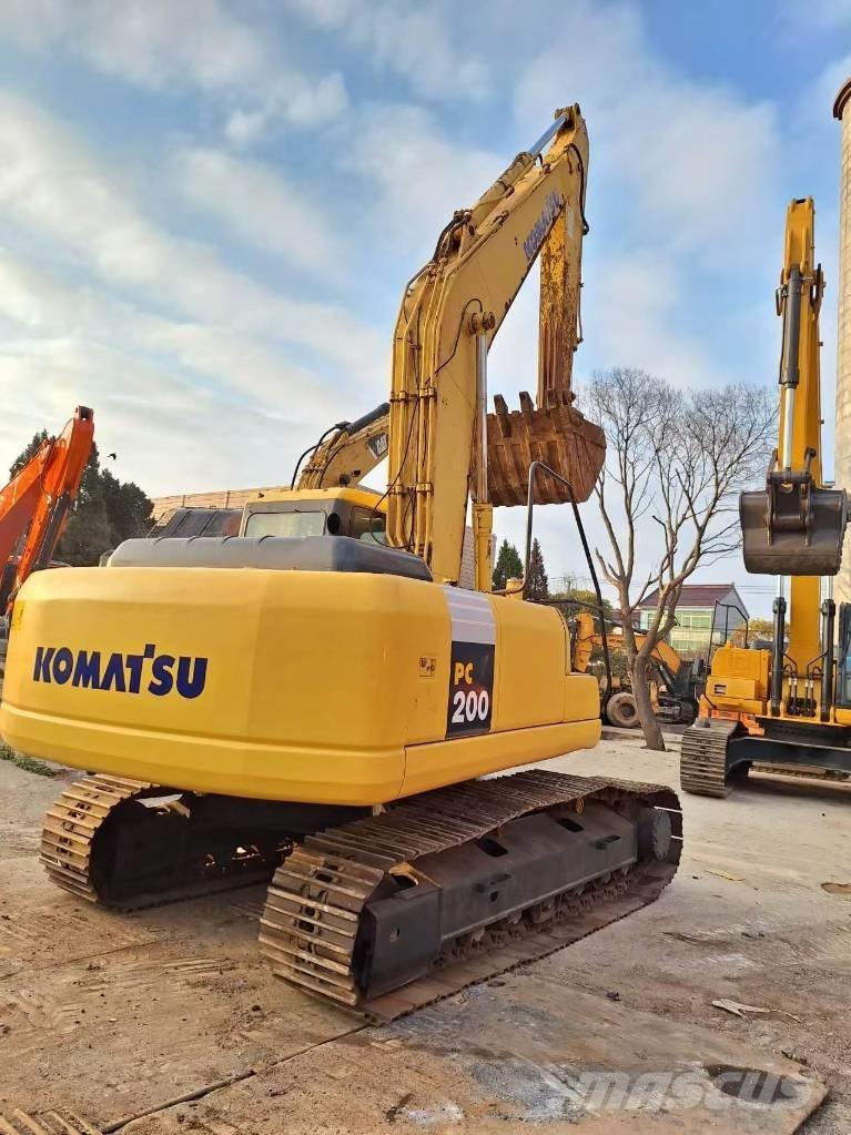 Komatsu PC 200-7 Bagri goseničarji