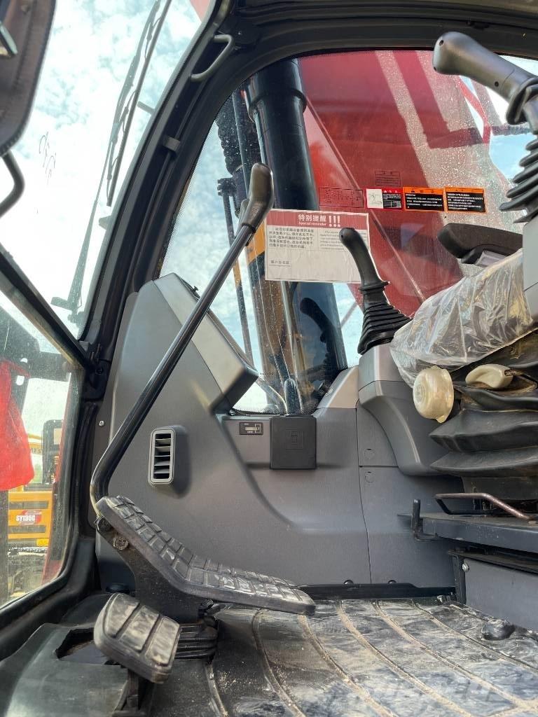 Doosan DX225LCA Bagri goseničarji