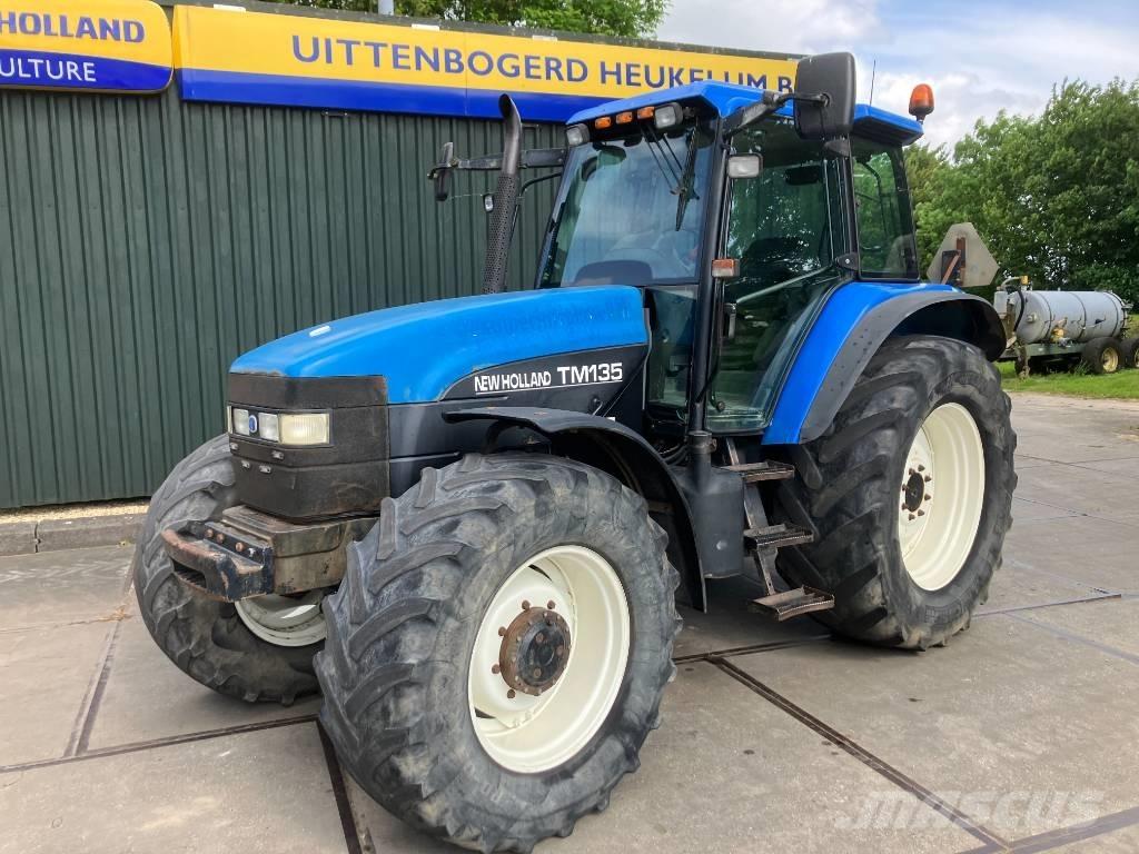 New Holland TM 135 Traktorji