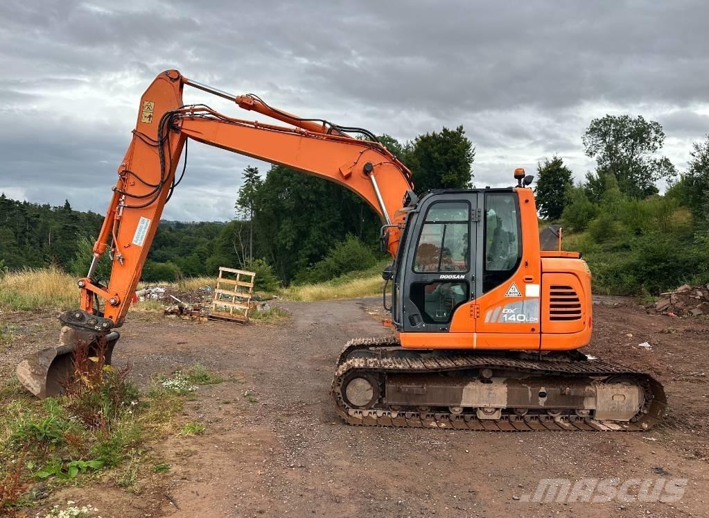 Doosan DX 140 LCR-3 Bagri goseničarji