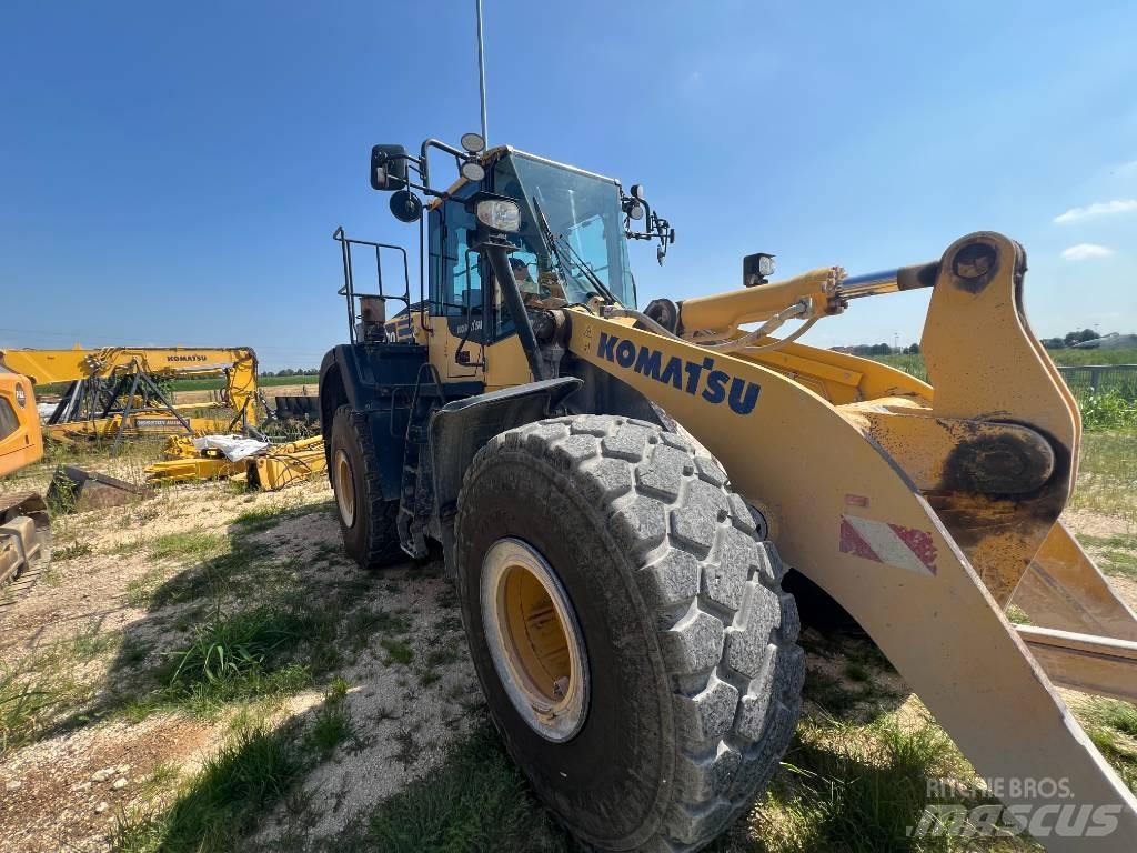 Komatsu WA 470-8 Kolesni nakladalci