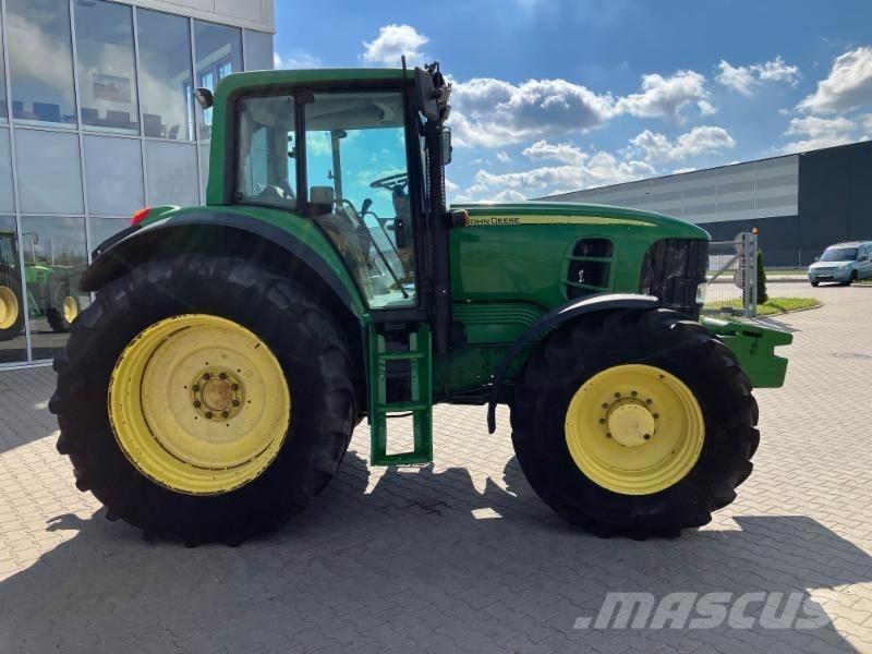 John Deere 7430 Traktorji