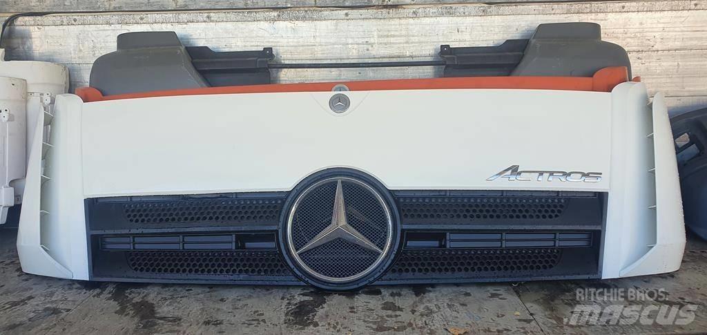 Mercedes-Benz Actros Kabine in notranjost