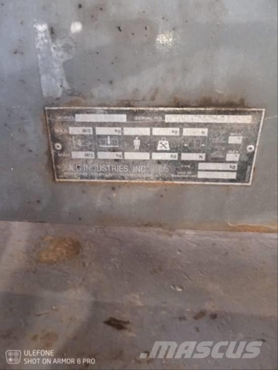 JLG 600 AJ Zglobne dvižne ploščadi