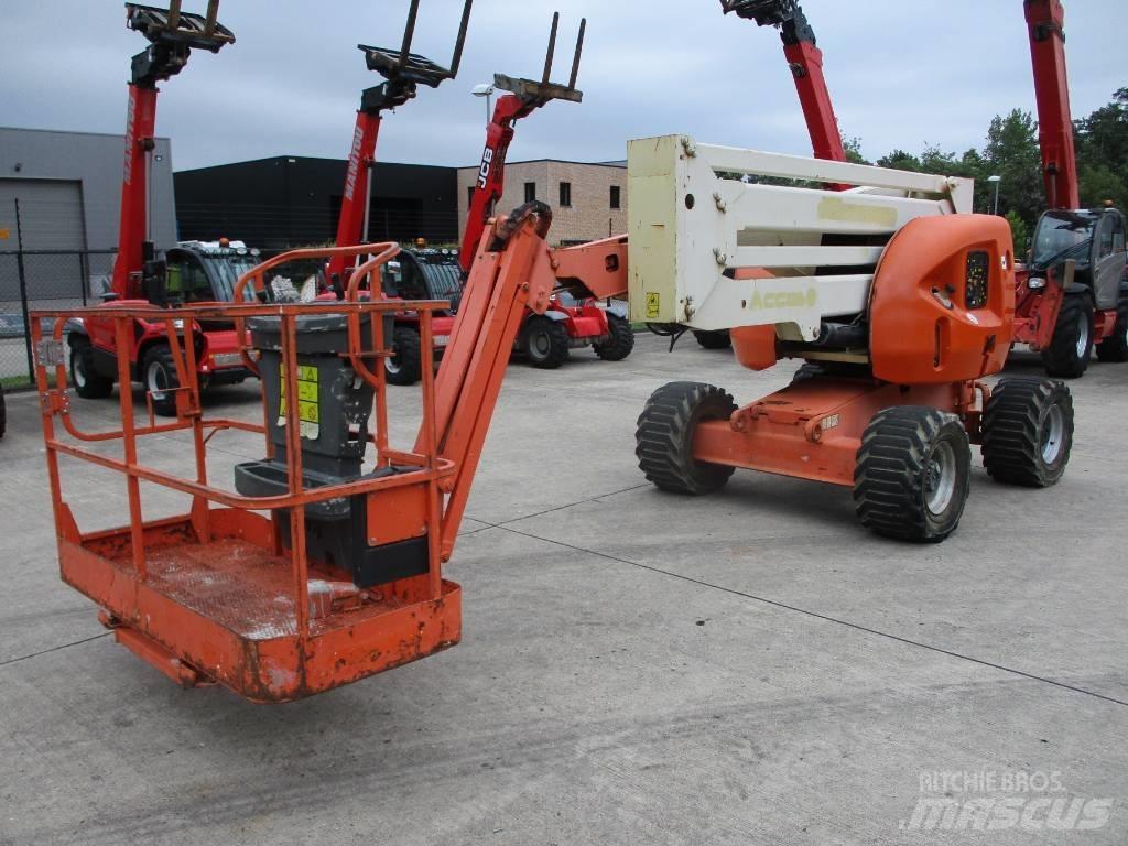 JLG 450 AJ (040) Zglobne dvižne ploščadi