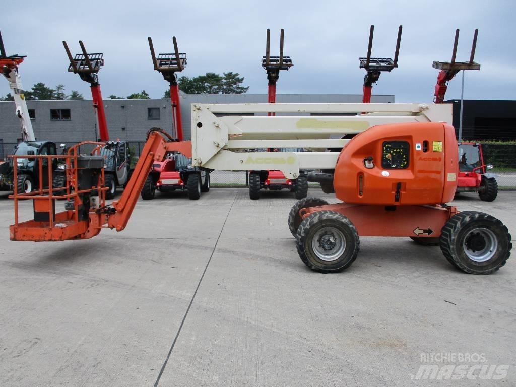JLG 450 AJ (040) Zglobne dvižne ploščadi