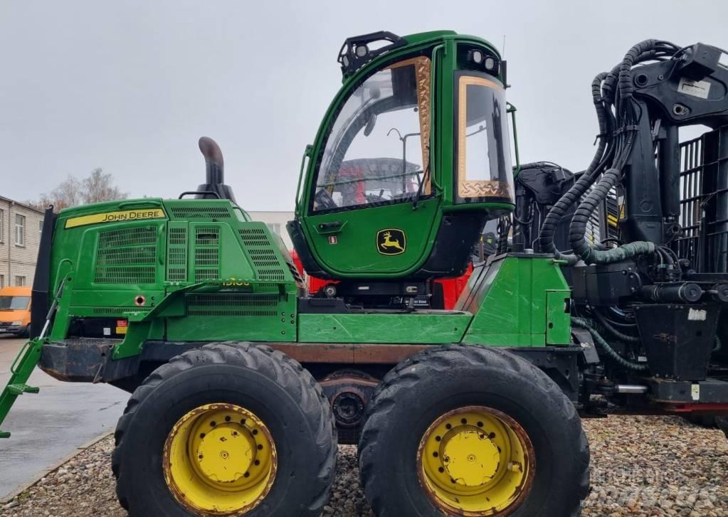 John Deere 1910 G Forwarderji