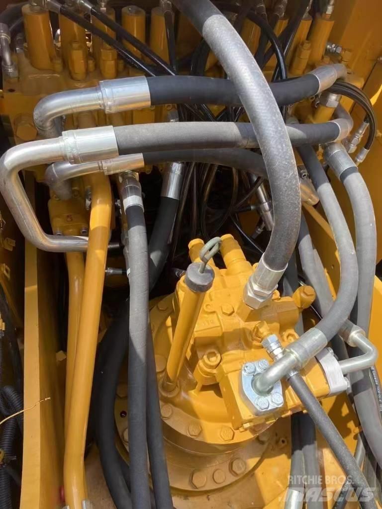 CAT 320D2 Bagri goseničarji