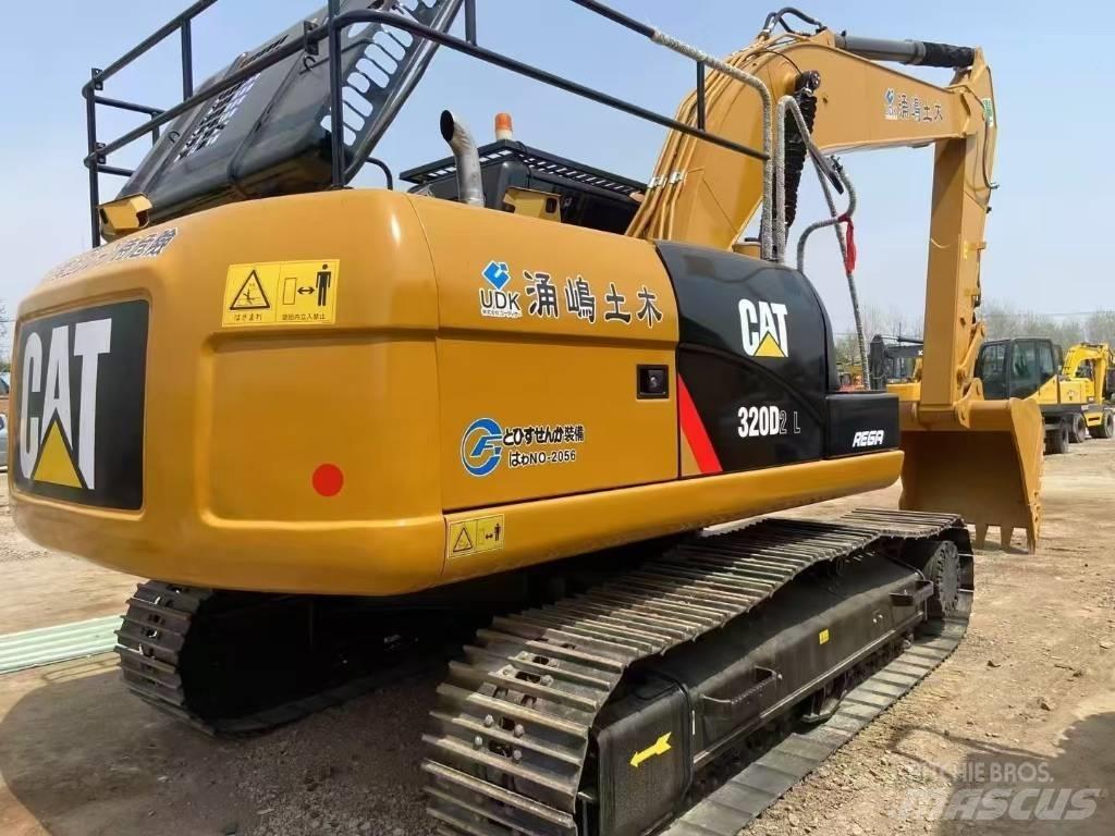 CAT 320D2 Bagri goseničarji
