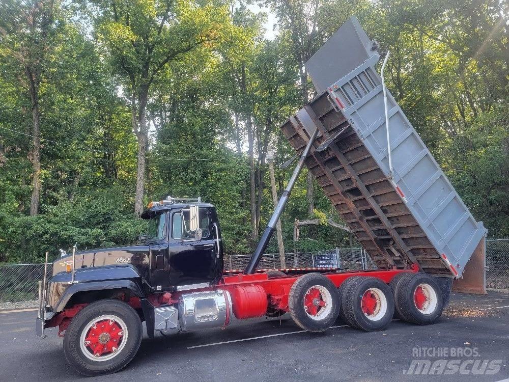 Mack RD688S Kiper tovornjaki