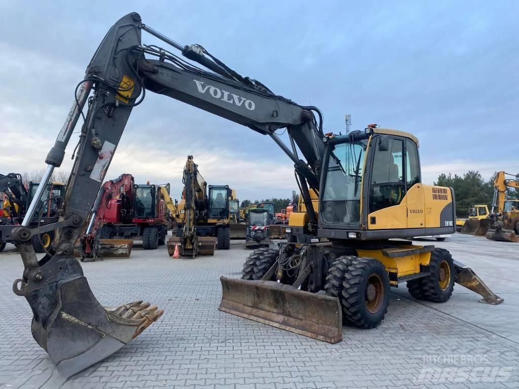 Volvo EW 140 C Bagri na kolesih
