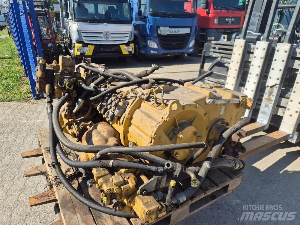 CAT 966G Kolesni nakladalci
