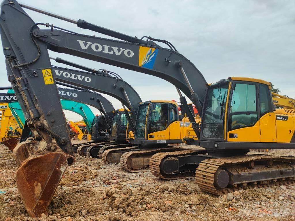 Volvo EC220D Bagri goseničarji