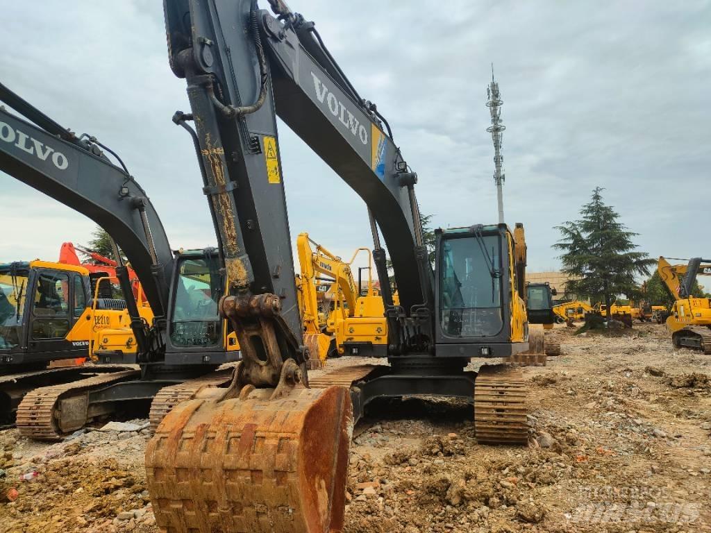 Volvo EC220D Bagri goseničarji