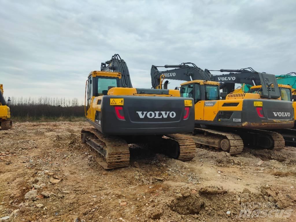 Volvo EC220D Bagri goseničarji