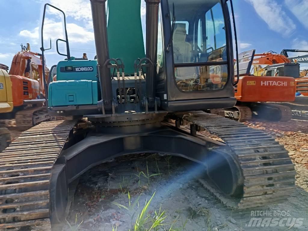 Kobelco SK210 Bagri goseničarji