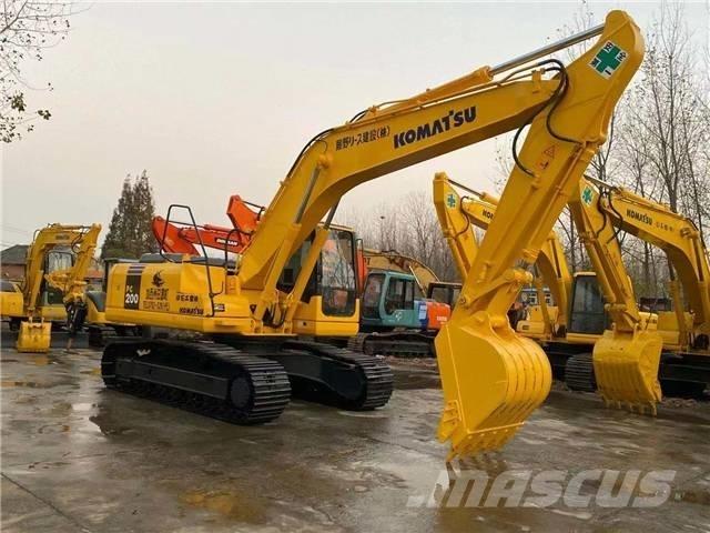 Komatsu PC200-7 Bagri goseničarji