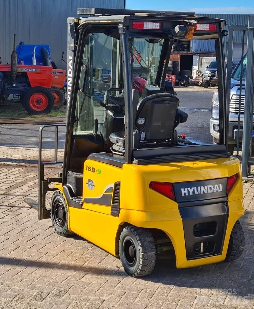 Hyundai 16 B-9 Električni viličarji