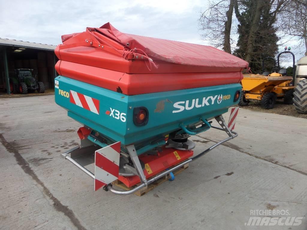Reco SULKY X36 Trosilniki mineralnega gnojila