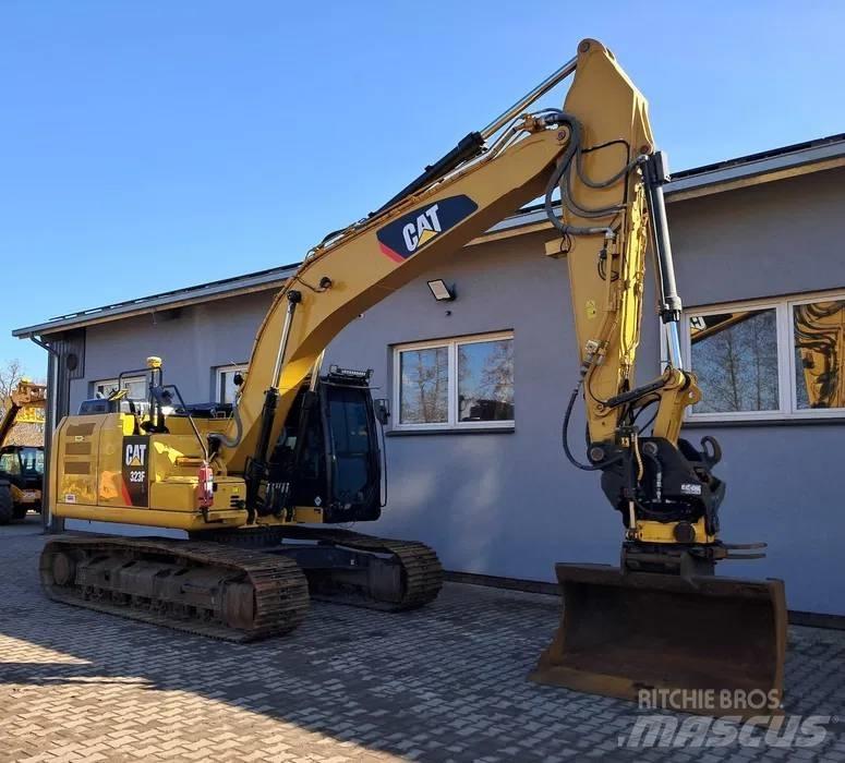 CAT 323 F L Bagri goseničarji